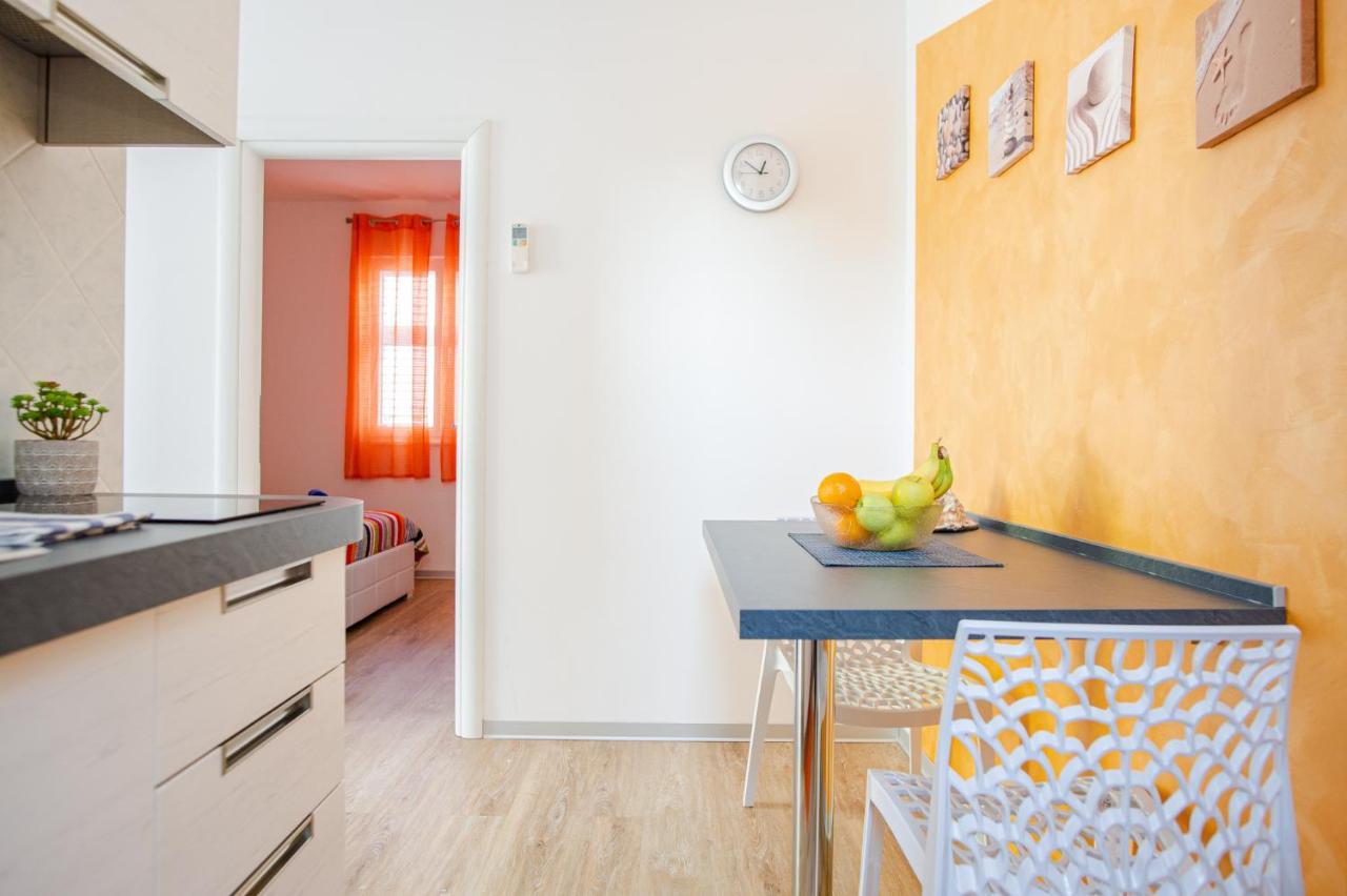 Exclusive Seaside Dream Apartments Murter Eksteriør bilde